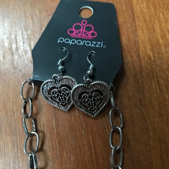 Paparazzi Bundle Necklace and Earrings Set New Lot#12 - Picture 7 of 16